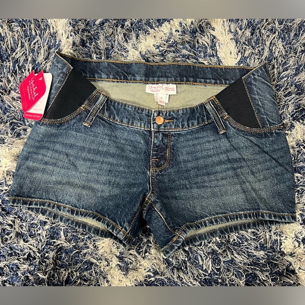 NWT ISABEL maternity size 4 stretch jean shorts